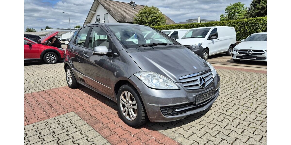 Mercedes-Benz A 150 Automatik, Klima 143.000 km 1.990 &euro; Rodgau 63110