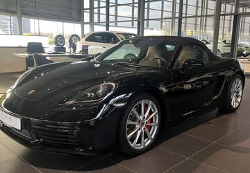 Porsche Boxster 19.000 km 66.800 &euro; Bielefeld 33719