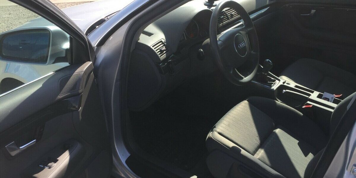 Audi A4 2.0,AHK,Sitzheiz.,Navi,Tüv 11/27! 216.000 km 2.600 &euro; Himmelkron 95502