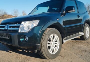 Mitsubishi Pajero 233.641 km 13.200 &euro; Würzburg 97076