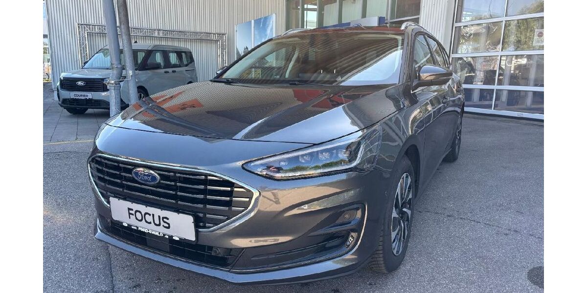 Ford Focus 2.500 km 27.989 &euro; Freising 85356