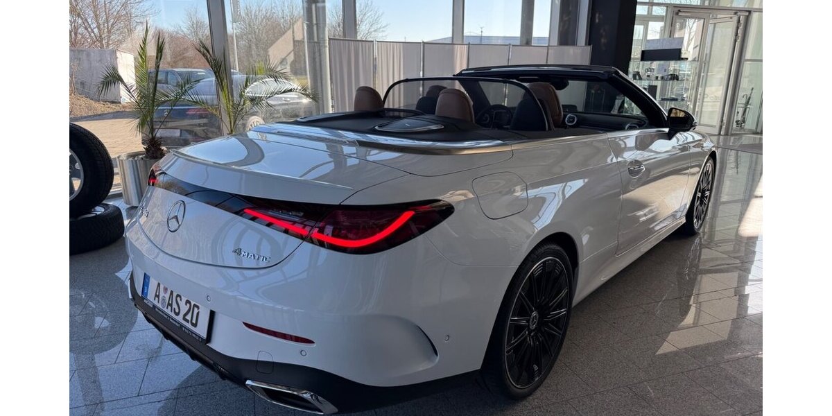 Mercedes-Benz CLE 300 4Matic Cabrio AMG+Burmester+Night+360° Edi 4.000 km 69.900 &euro; Westendorf 86707