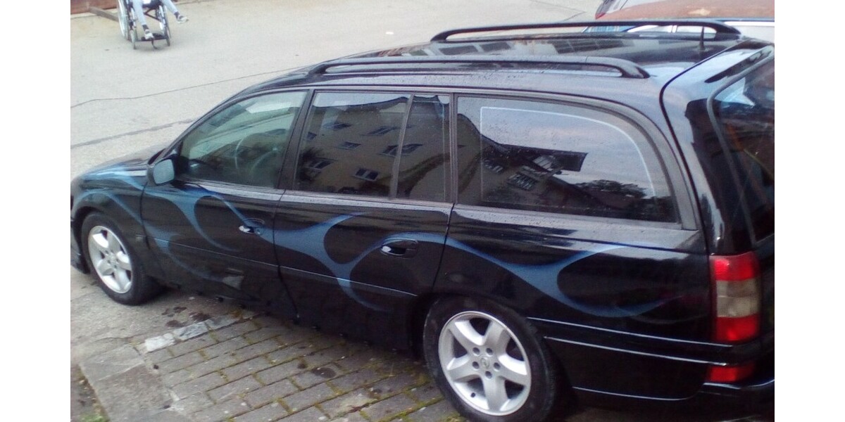 Opel Omega B Caravan 167.009 km 4.500 &euro; Dietmannsried 87463