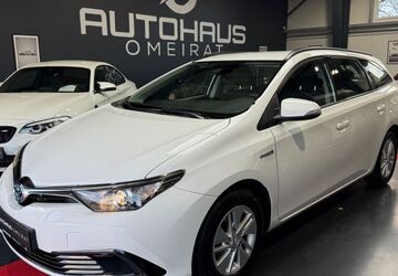 Toyota Auris 154.000 km 12.900 &euro; Aalen-Essingen 73457