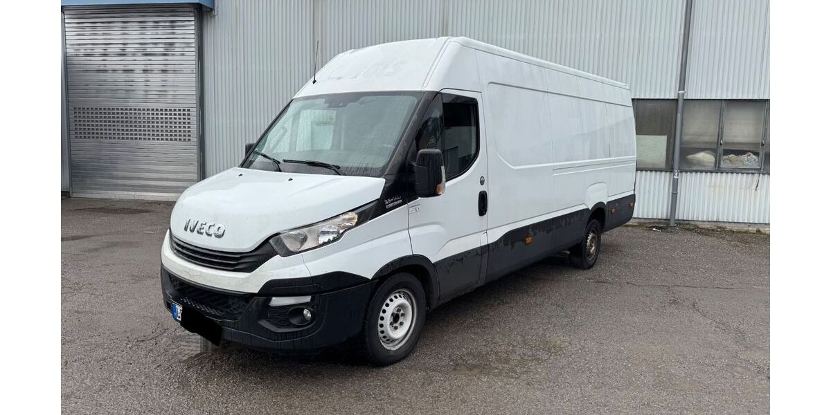 IVECO Andere 245.000 km 8.990 &euro; Mühlacker 75417