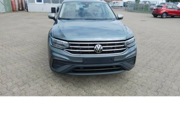VW Tiguan Allspace 1.5 TSI Life 7 Sitze Navi DSG 27.600 km 27.990 &euro; Vordorf 38533