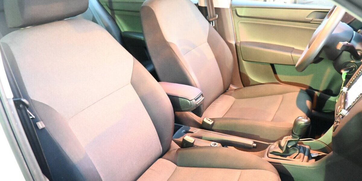 Skoda Rapid Spaceback 1.2 mit NAVI Steuerkette neu!!! 175.000 km 5.600 &euro; Seevetal - Hittfeld 21218