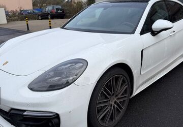 Porsche Panamera 165.000 km 46.900 &euro; Köln 51069