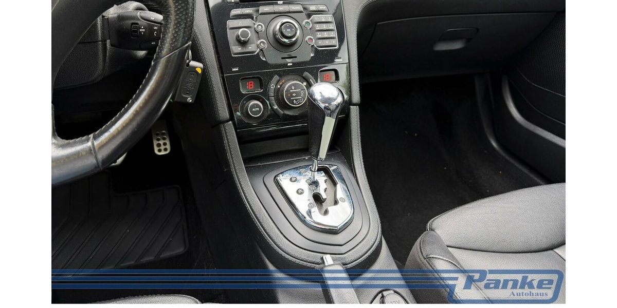 Peugeot 308 CC Allure*Xenon*Navi*Memory*Leder*JBL*Tempo 174.442 km 6.480 &euro; Berlin 13187