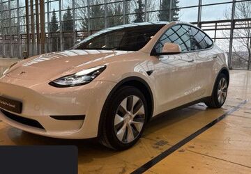 Tesla Model Y 39.862 km 33.200 &euro; Hanau 63457