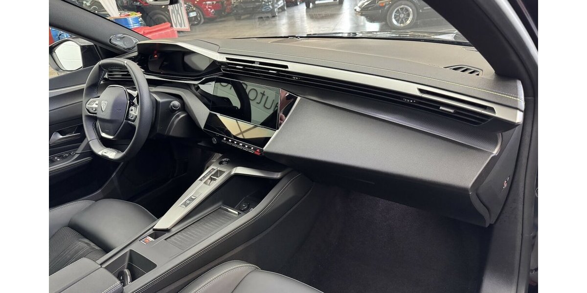 Peugeot 408 GT 225 Plug in Hybrid Massage 360° Cam 34.882 km 26.990 &euro; Lich 35423