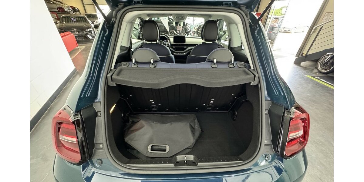 Fiat 500e Action 1.Hand Carplay 9.751 km 14.670 &euro; Lich 35423