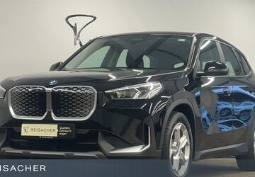 BMW iX1 13.685 km 31.899 &euro; Ulm 89077