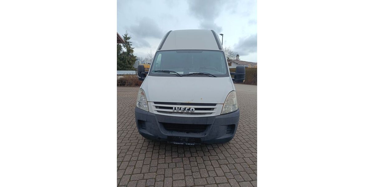IVECO Andere 381.000 km 2.750 &euro; Rosenheim 83026