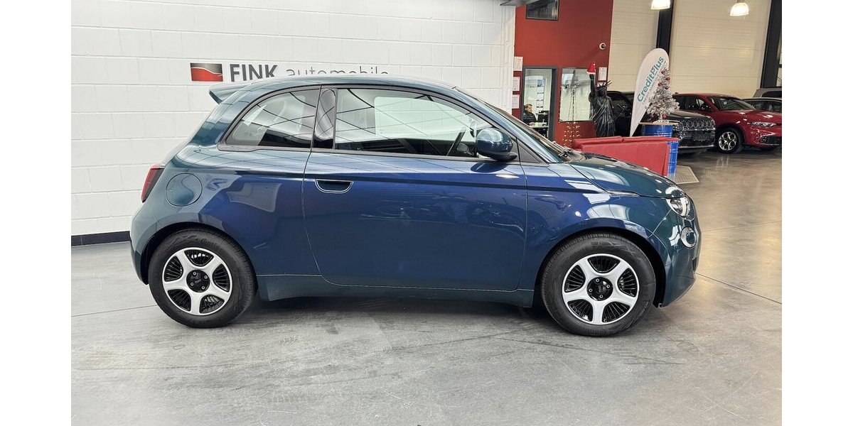 Fiat 500e Action Carplay Android Automatik 1.Hand 25.950 km 13.440 &euro; Lich 35423
