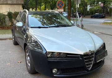 Alfa Romeo 159 226.716 km 999 &euro; München 81929