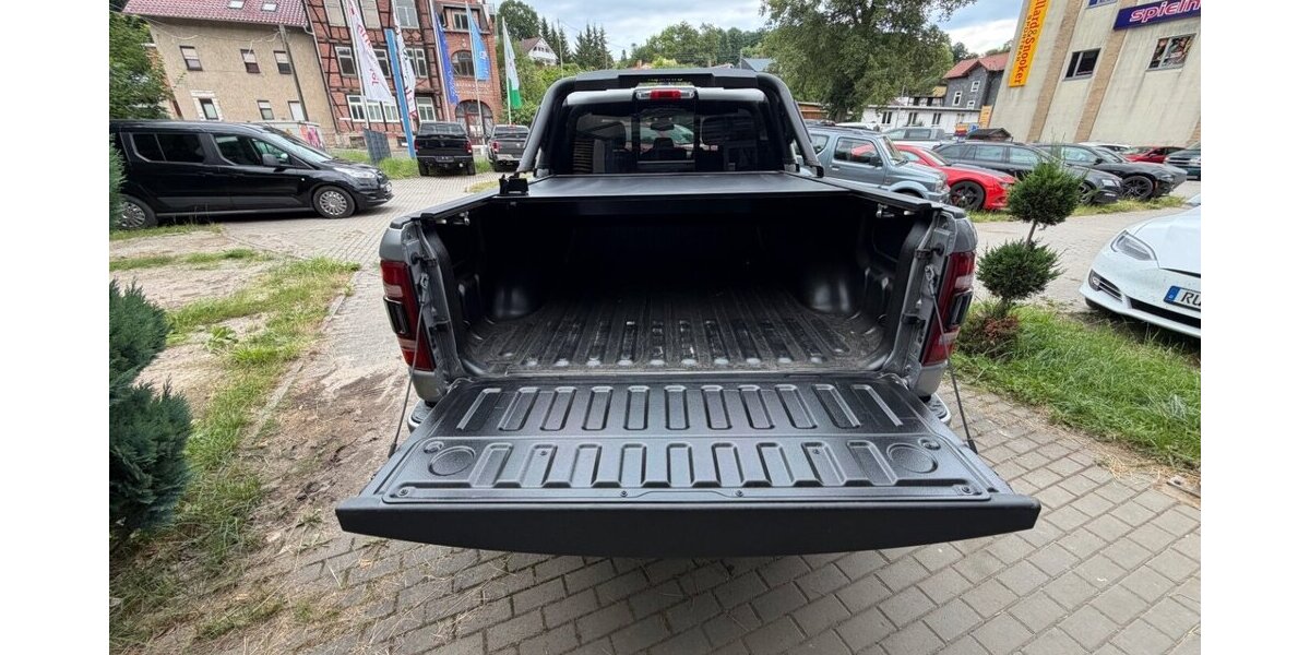 Dodge RAM 1500 Hemi Laramie4x4