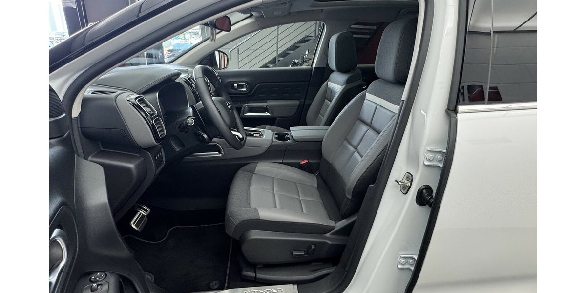 Citroen C5 Aircross 130 EAT 8 Shine Pack Panoramadach 27.120 km 18.760 &euro; Lich 35423