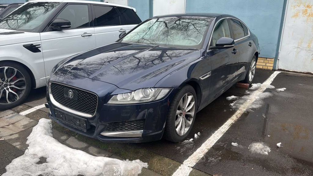 Jaguar XF 147.455 km 7.400 &euro; Leipzig 04179