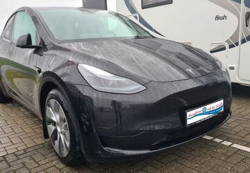 Tesla Model Y 30.000 km 36.490 &euro; Lagesbüttel (Braunschweig) 38179