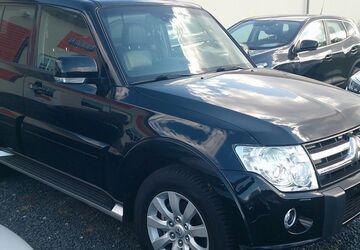 Mitsubishi Pajero 282.000 km 13.900 &euro; Pasewalk 17309