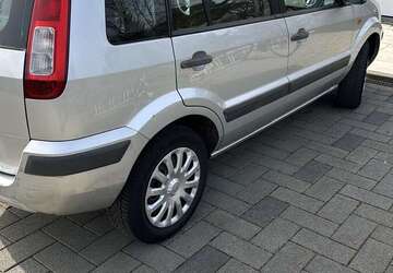 Ford Fusion 196.000 km 1.850 &euro; Köln 51147