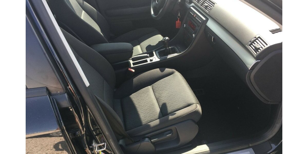 Audi A4 Kombi,Klimaaut.,PDC.,Tüv Neu ! 199.000 km 4.999 &euro; Himmelkron 95502