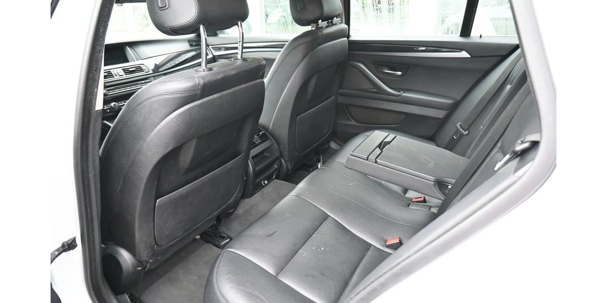 BMW 520d Aut tour Klimaaut Navi Leder BiXen 17Alus 258.000 km 11.400 &euro; Seevetal - Hittfeld 21218