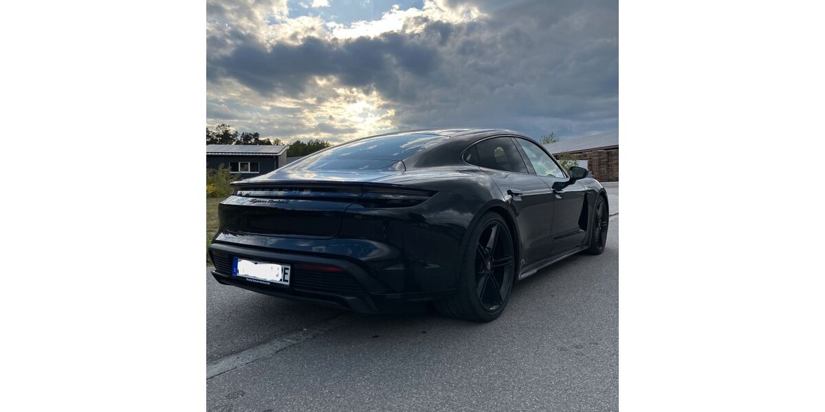 Porsche Taycan 82.000 km 79.950 &euro; Bodenwöhr 92439