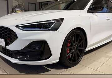 Ford Focus 4.525 km 31.950 &euro; Bergheim 50126