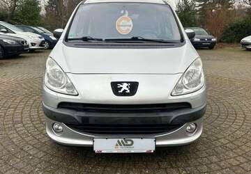 Peugeot 1007 152.000 km 3.999 &euro; Ibbenbüren 49477
