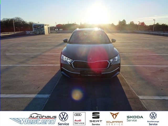 Skoda Octavia 2.500 km 44.900 &euro; München 80686