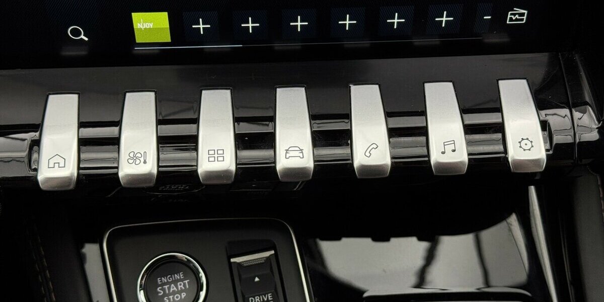 Peugeot 508 SW GT 130 BlueHdi FULL LED Panoramakamera 46.200 km 24.480 &euro; Lich 35423