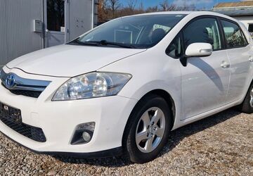 Toyota Auris 165.613 km 7.699 &euro; Fürstenfeldbruck 82256