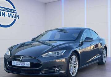 Tesla Model S 318.000 km 12.850 &euro; Nauheim 64569