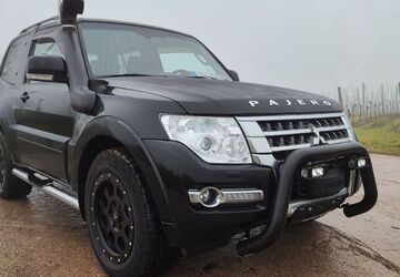 Mitsubishi Pajero 54.000 km 39.890 &euro; Wallertheim 55578