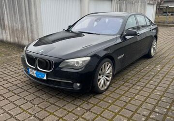 BMW 740 268.000 km 9.500 &euro; Rosenheim 83024