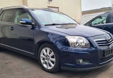 Toyota Avensis 224.000 km 4.900 &euro; Mönchengladbach 41238