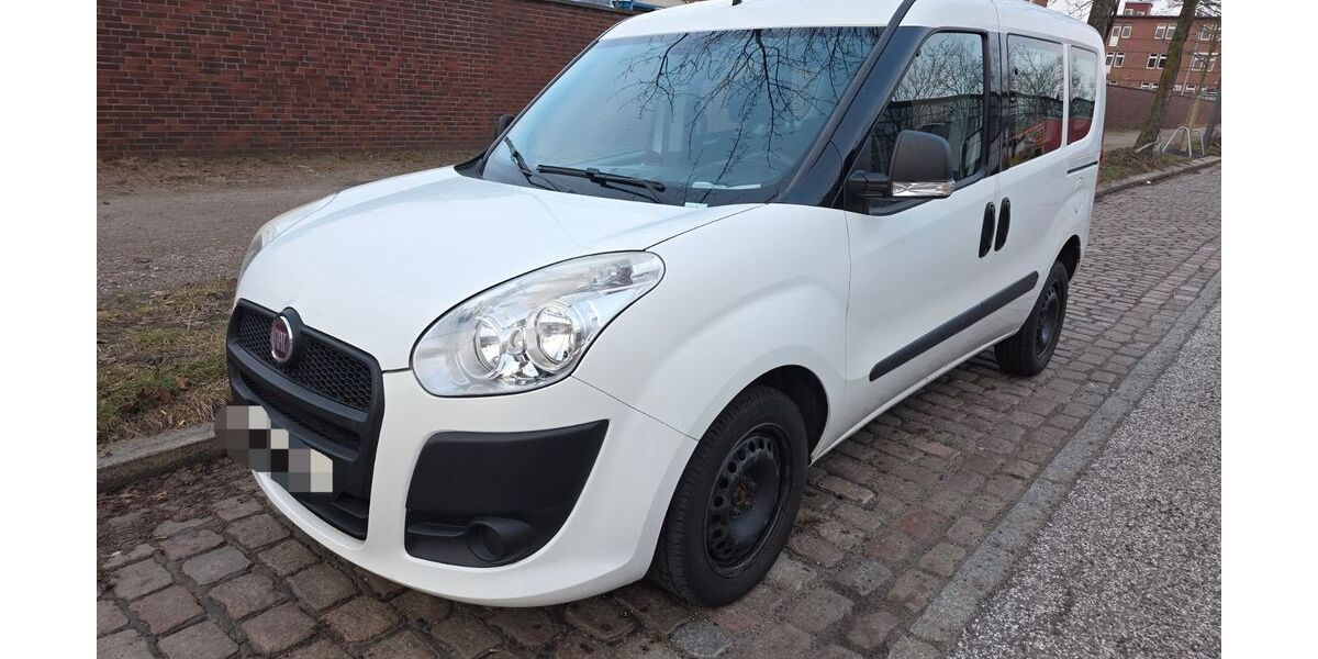 Fiat Doblo 136.094 km 2.490 &euro; Hamburg 22043