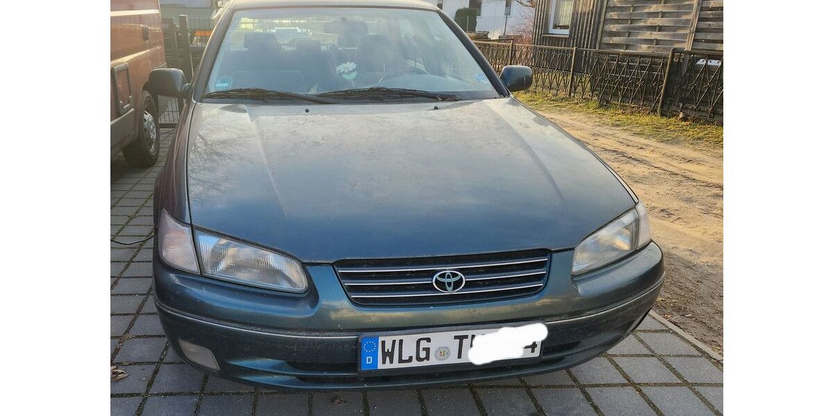 Toyota Camry 260.000 km 2.000 &euro; Koserow 17459