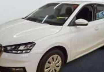 Skoda Fabia 14.821 km 18.330 &euro; Mitterteich 95666