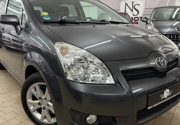 Toyota Corolla Verso 186.000 km 5.690 &euro; Schmelz 66839
