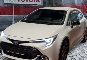 Toyota Corolla 2.403 km 38.990 &euro; München 80687