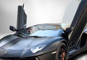 Lamborghini Aventador 33.829 km 289.850 &euro; Berlin 10777