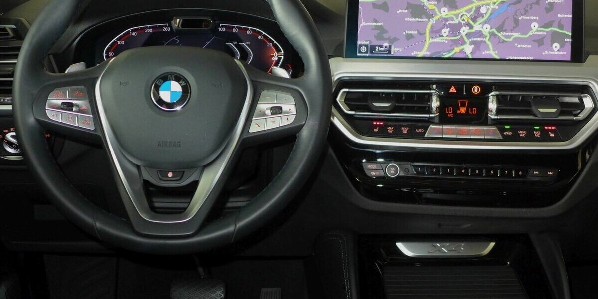 BMW X4 xDr 30d Leder Individual Merino NP:92.239 23.000 km 48.990 &euro; Landshut 84030