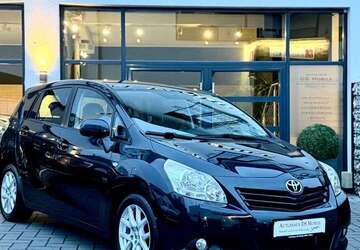 Toyota Verso 166.000 km 6.999 &euro; Alfter / Bonn 53347