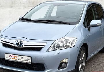 Toyota Auris 92.789 km 9.490 &euro; Schwerin 19057