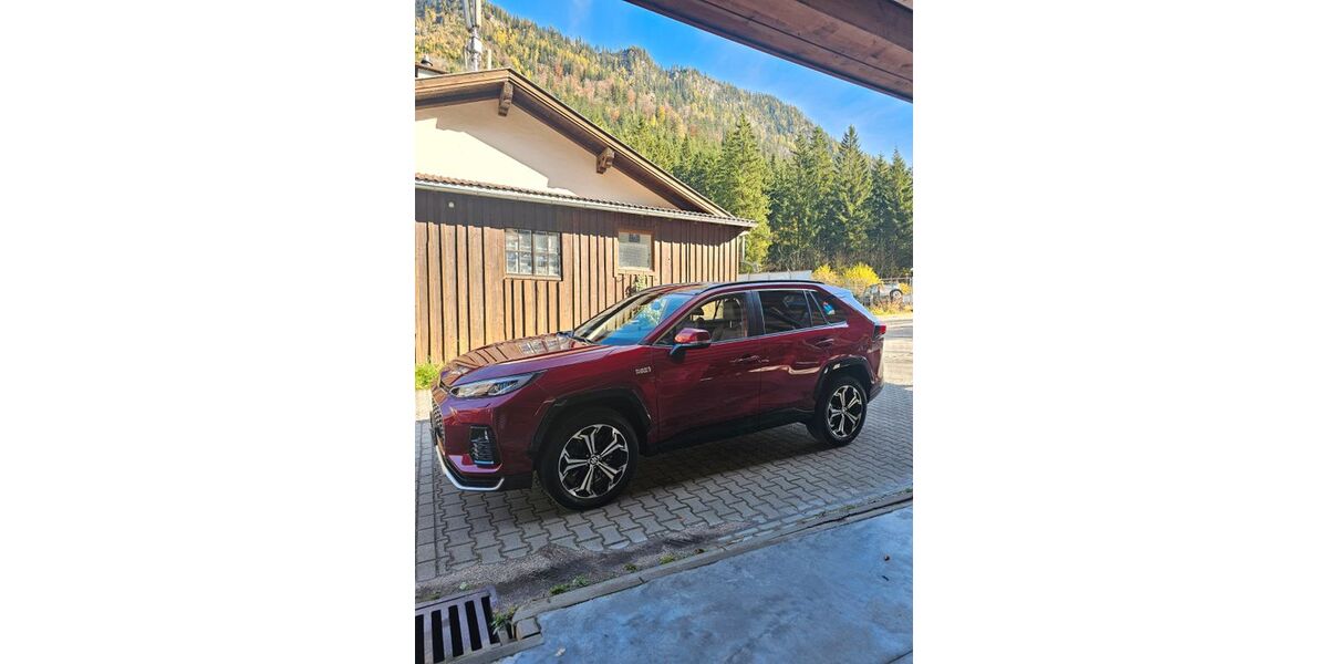 Suzuki Across 9.000 km 45.900 &euro; Ramsau 83486