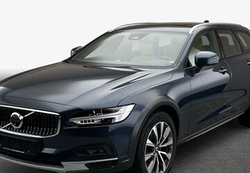 Volvo V90 Cross Country 46.158 km 54.339 &euro; München 80809