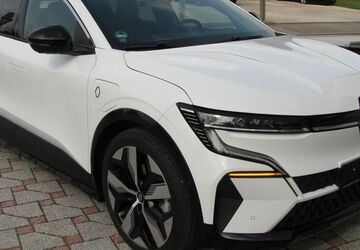 Renault Megane E-TECH 4.100 km 19.900 &euro; Röfingen 89365